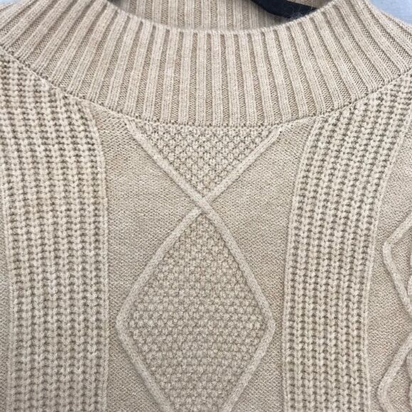 MNG Sweater  - Picture 8 of 15